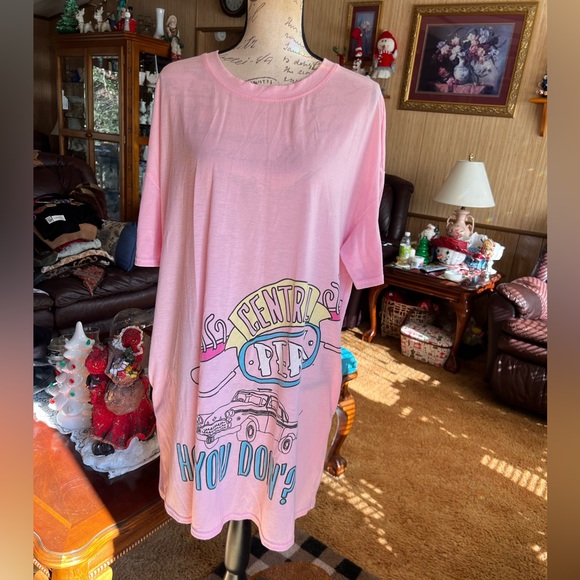 Women’s FRIENDS how you doing’? Central Perk night dress with pockets. - Picture 16 of 16